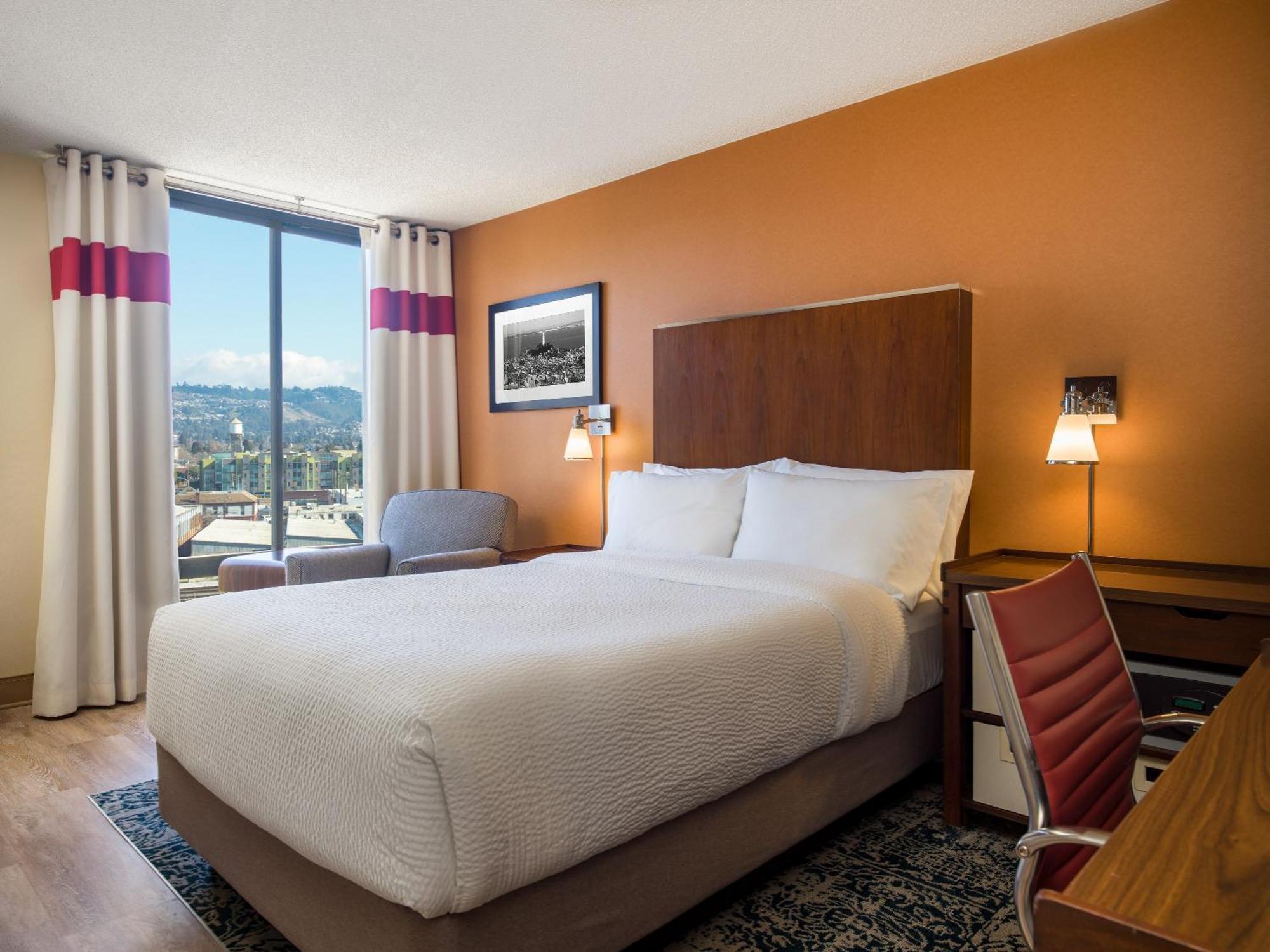 Four Points By Sheraton - San Francisco Bay Bridge Emeryville Extérieur photo
