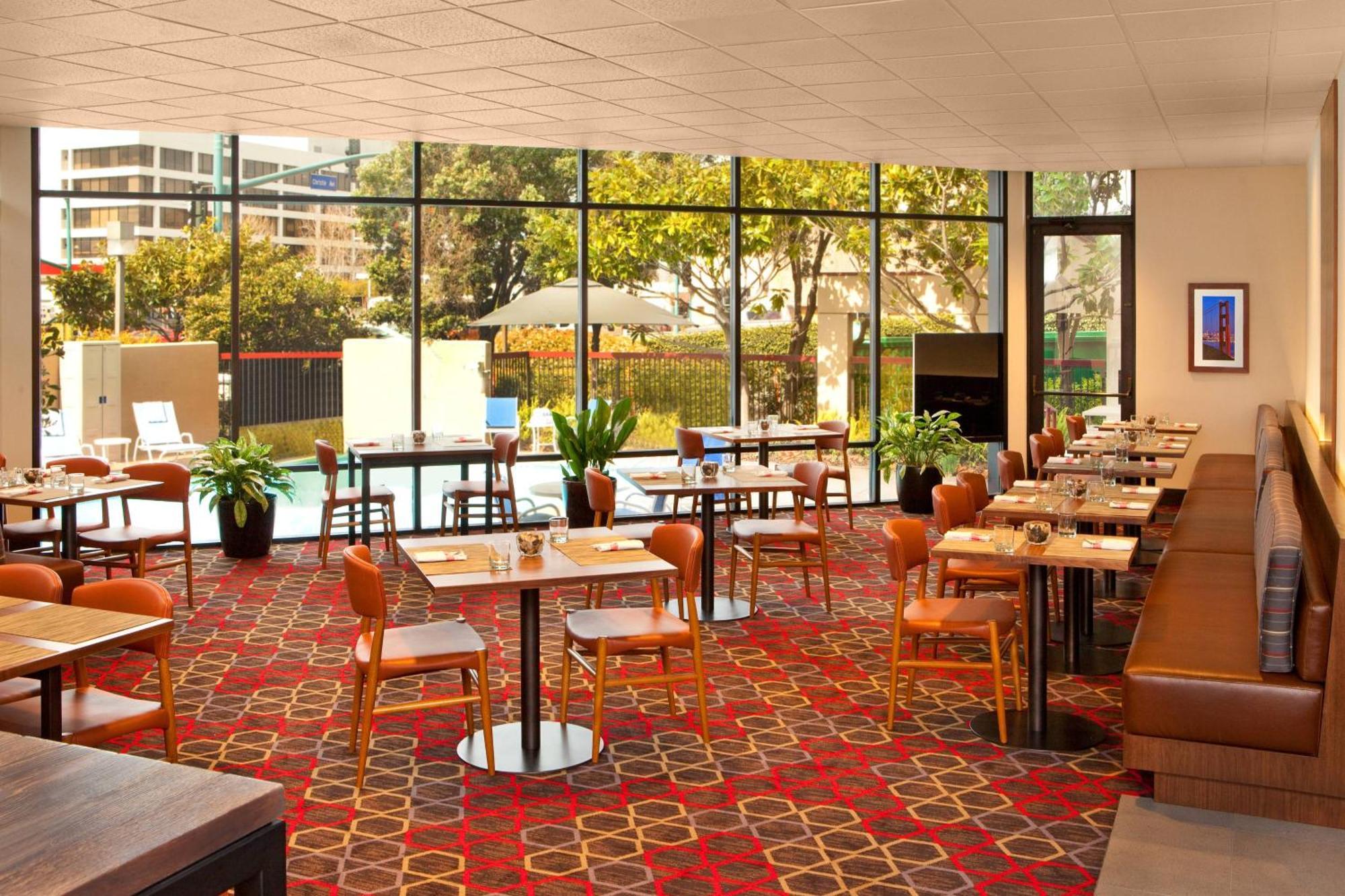 Four Points By Sheraton - San Francisco Bay Bridge Emeryville Extérieur photo