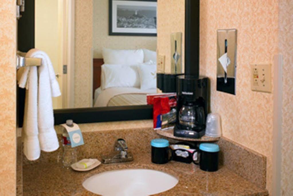 Four Points By Sheraton - San Francisco Bay Bridge Emeryville Extérieur photo